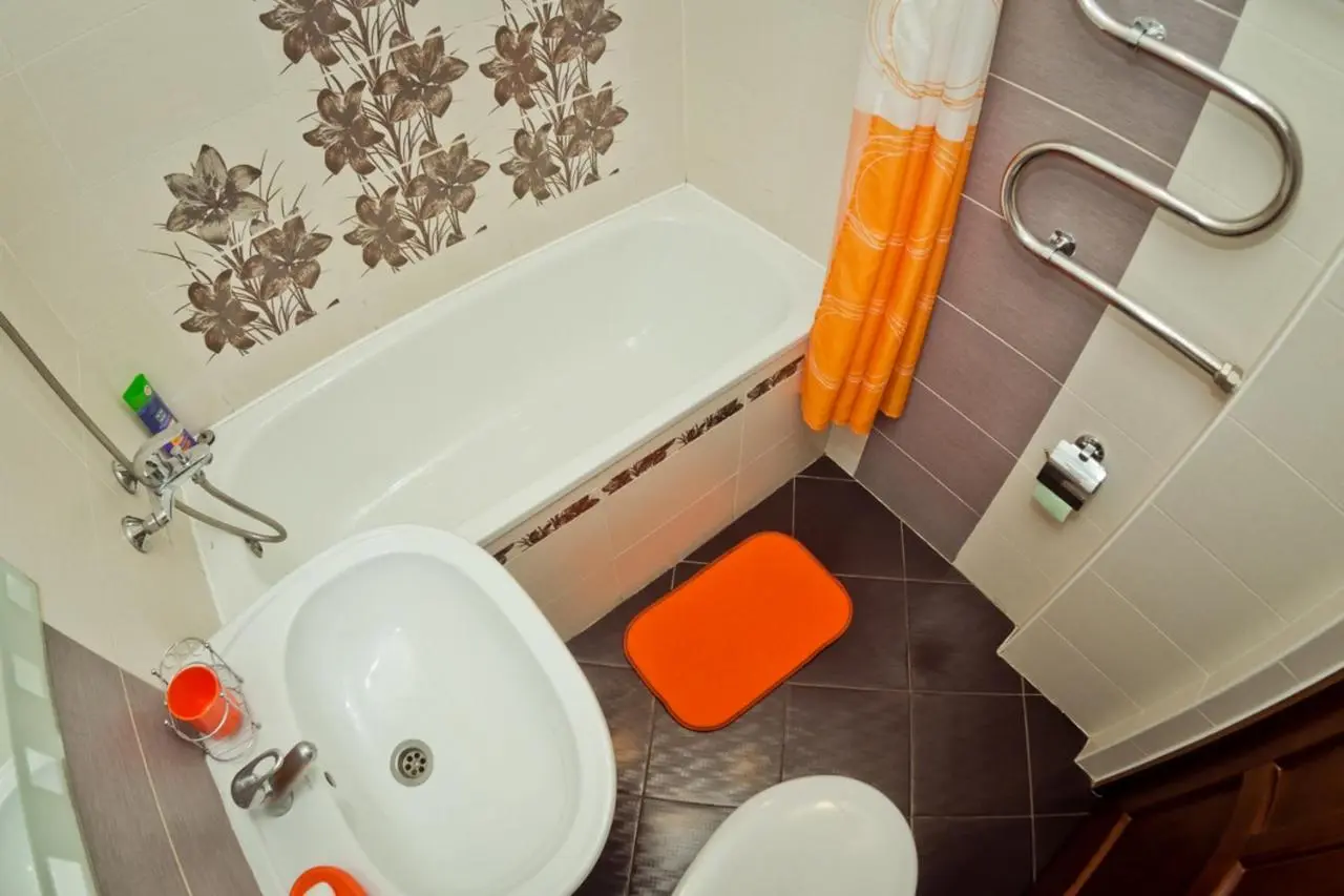 Нижний Новгород: 5days-nn, 2 bedroom Apartment on Dolzhanskaya, 8