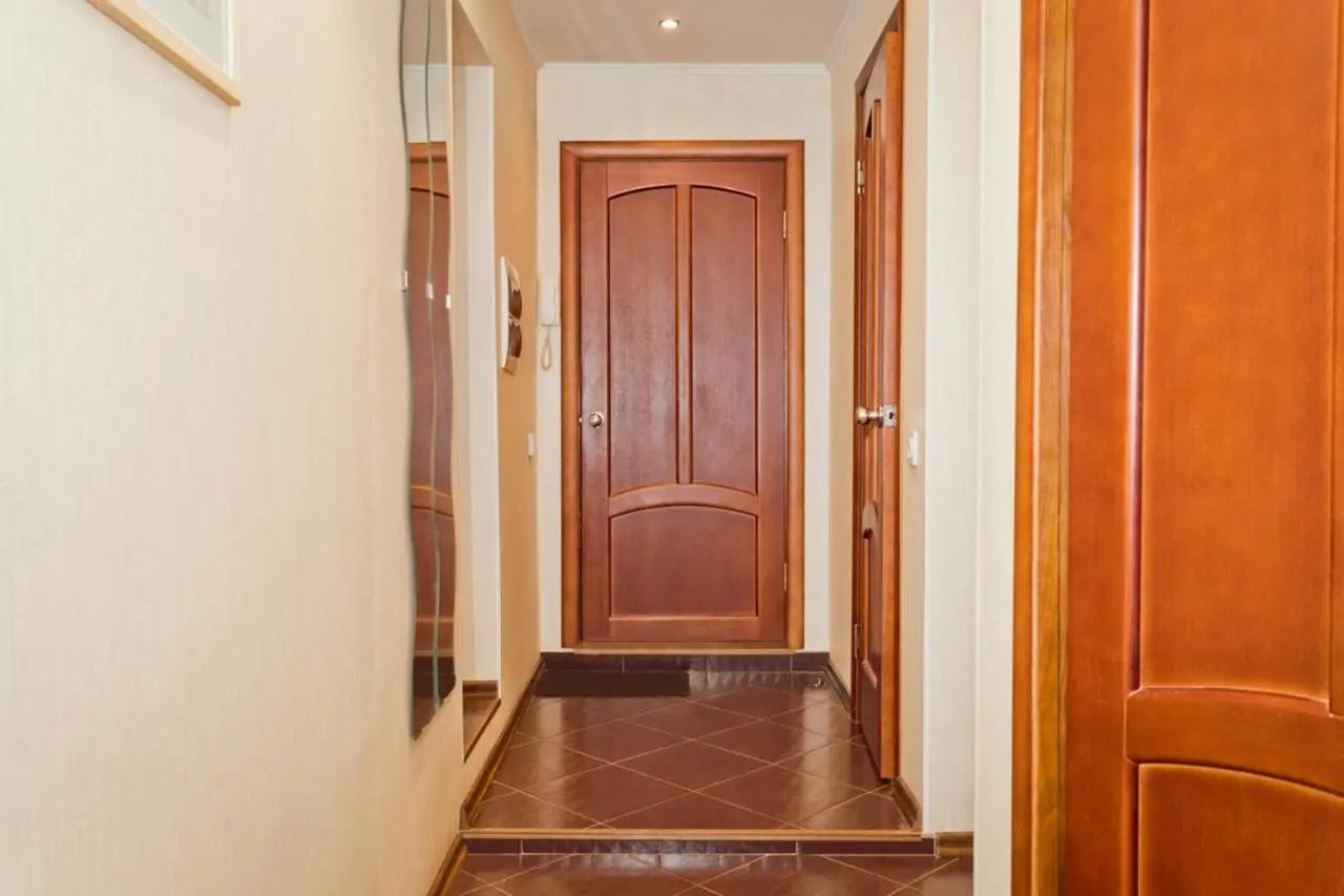 Нижний Новгород: 5days-nn, 2 bedroom Apartment on Dolzhanskaya, 8