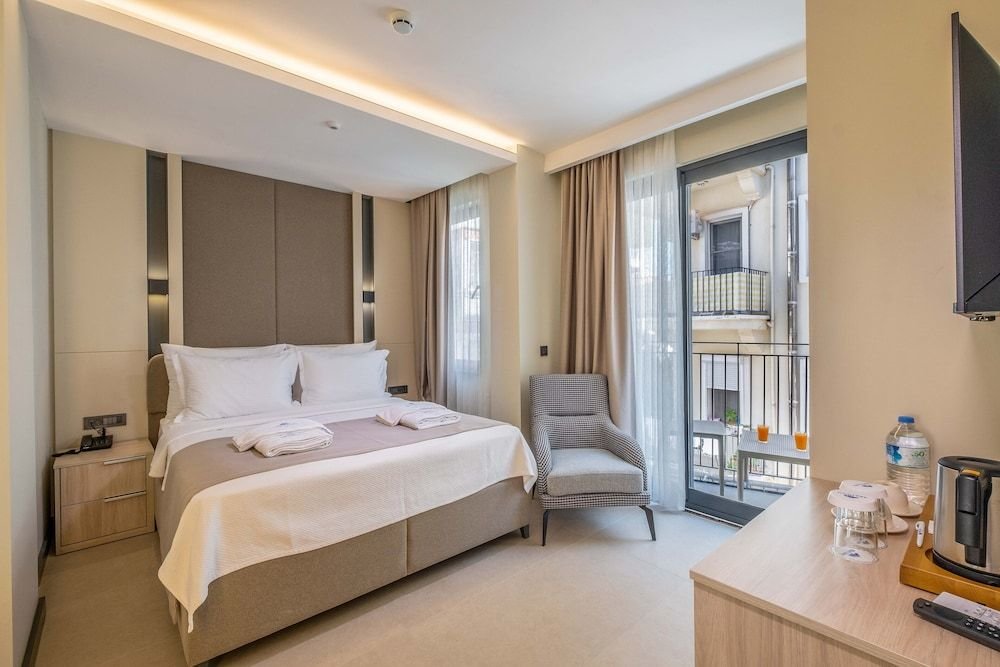 Каш: Seatown Hotel