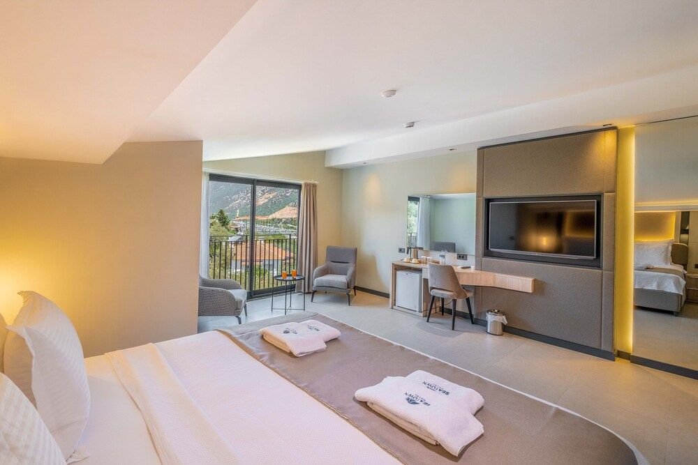 Каш: Seatown Hotel