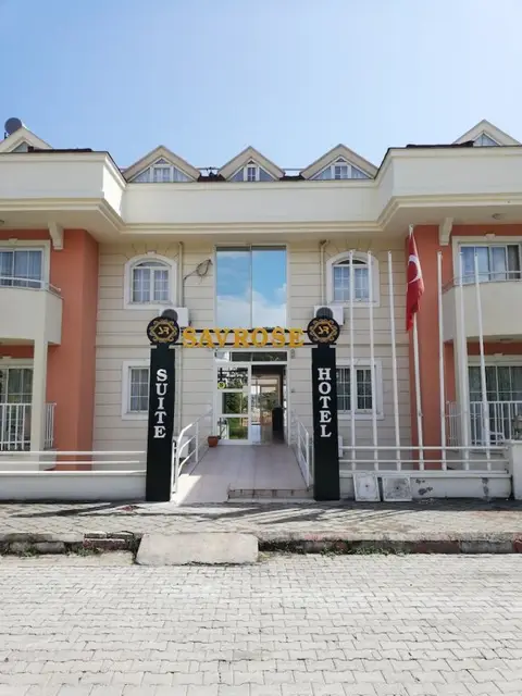 Savrose Suite Hotel — фото 1