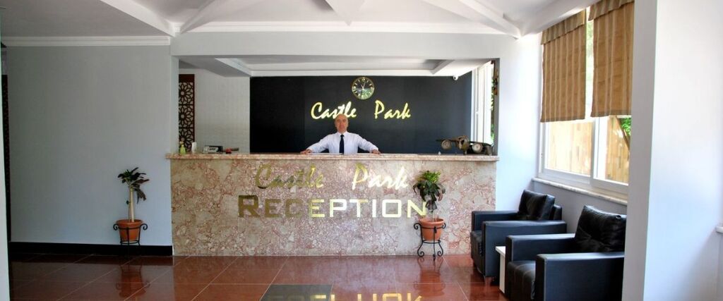 Castle Park Hotel — фото 2