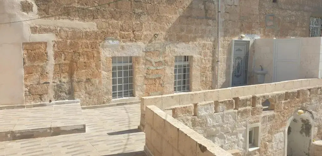 Мидьят: Tarihi Midyat Acar Konağı