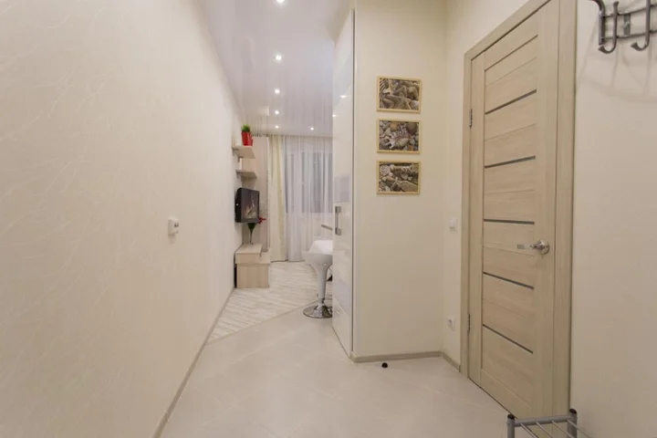 Нижний Новгород: 5days-nn, Studio apartment on Burnakovskaya 93