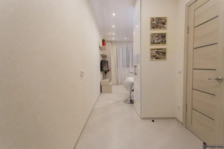 Нижний Новгород: 5days-nn, Studio apartment on Burnakovskaya 93