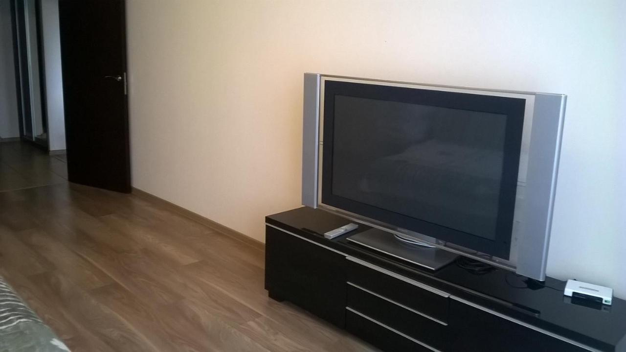 Нижний Новгород: Apartments on Rodnikovaya 6a