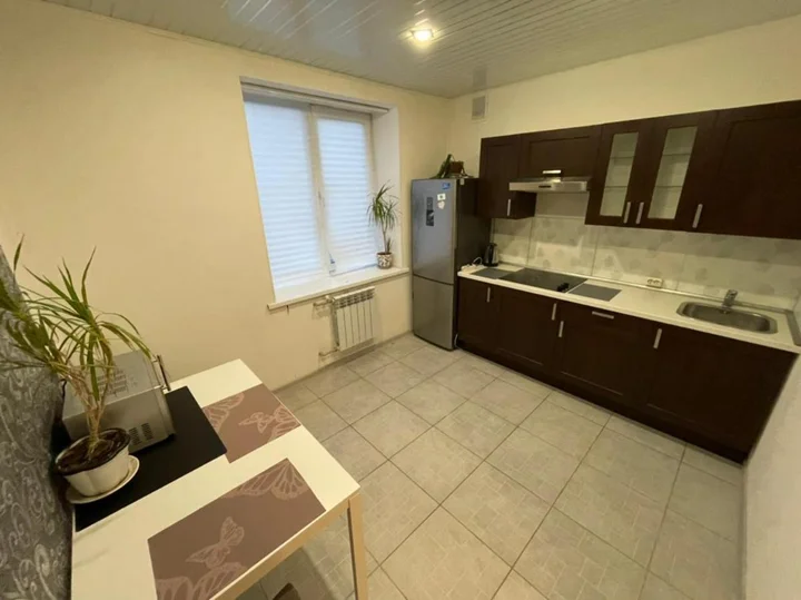 Нижний Новгород: Apartments on Rodnikovaya 6a