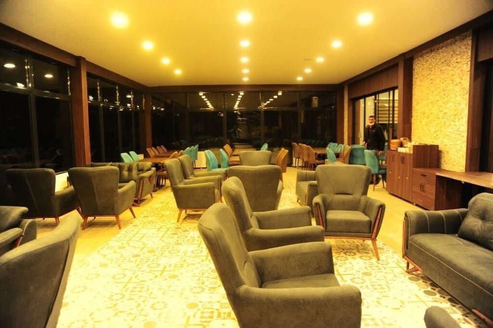 Сарыкамыш: Iceberg Otel