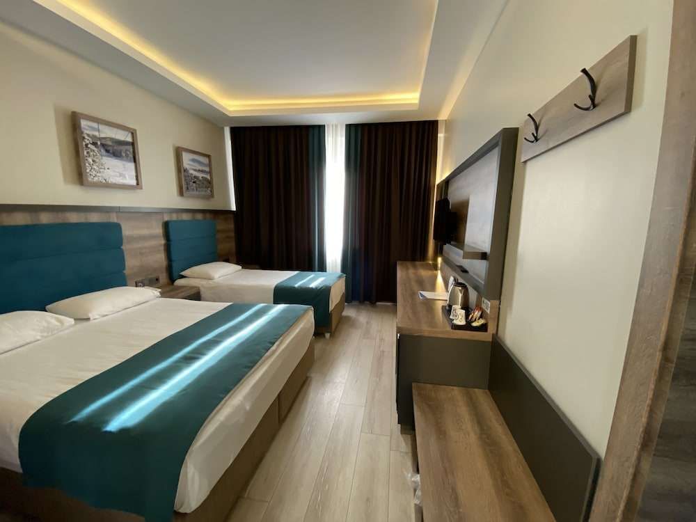 Сарыкамыш: Iceberg Otel