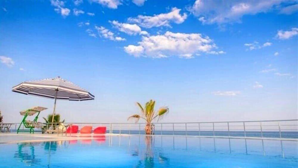 Силифке: Veran Hotel Beach Club Restaurant