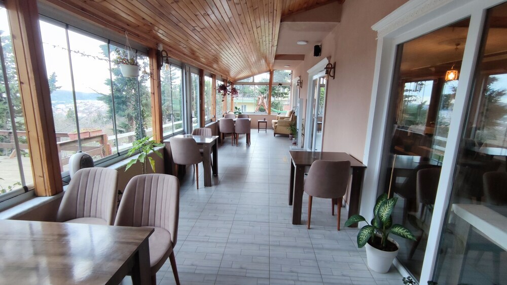 Сайл: Agva Green Blue Otel