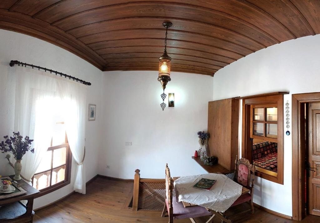 Шириндже: Aycan Hanım Konağı