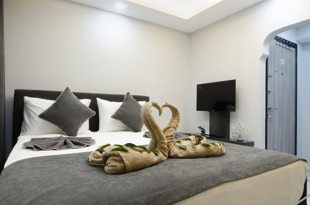 Текирова: Roxapart Hotel