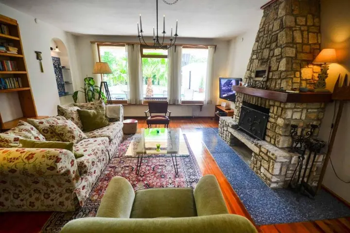 Битез: Villa Ercin