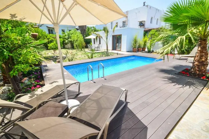 Битез: Villa Ercin