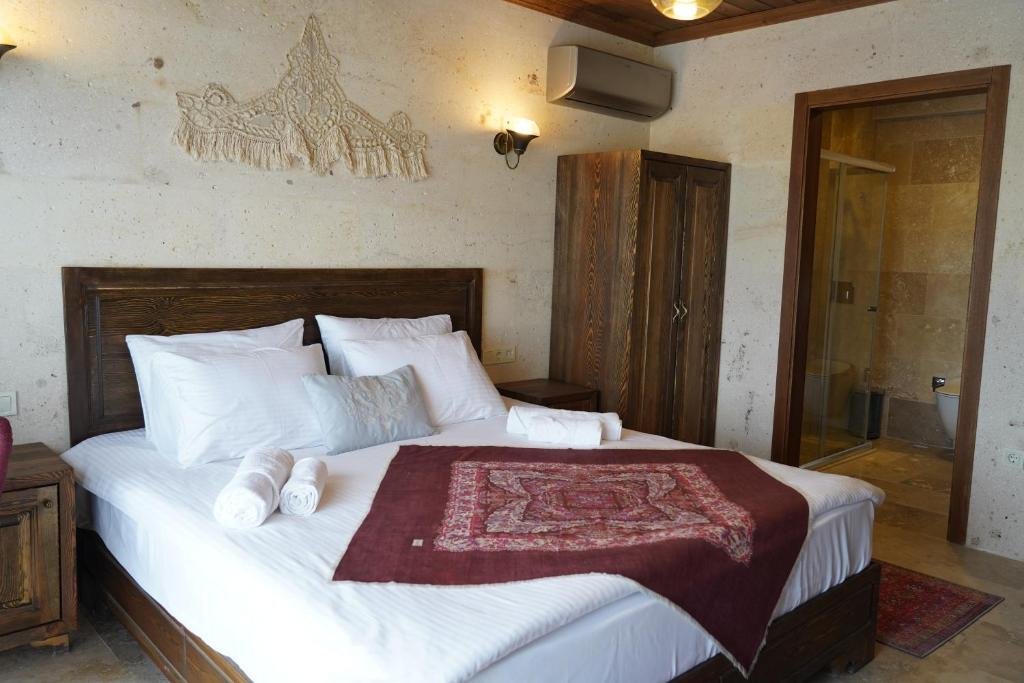 Учисар: UCHI Cappadocia