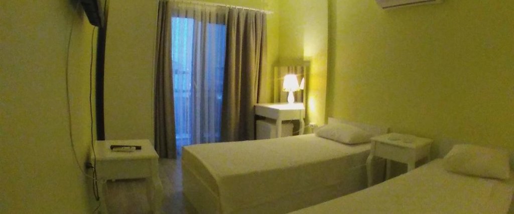 Урла: Lals Otel