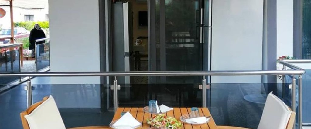 Урла: Lals Otel
