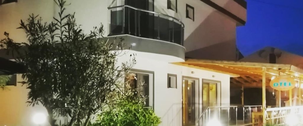 Урла: Lals Otel