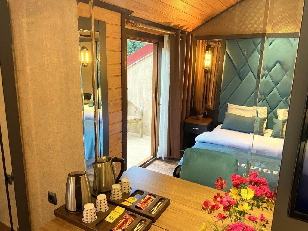 Узунгёль: Inanlar Garden Hotel & Bungalow