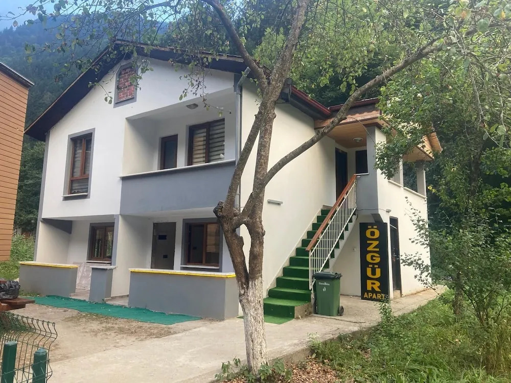Узунгёль: Özgür Apart Uzungöl