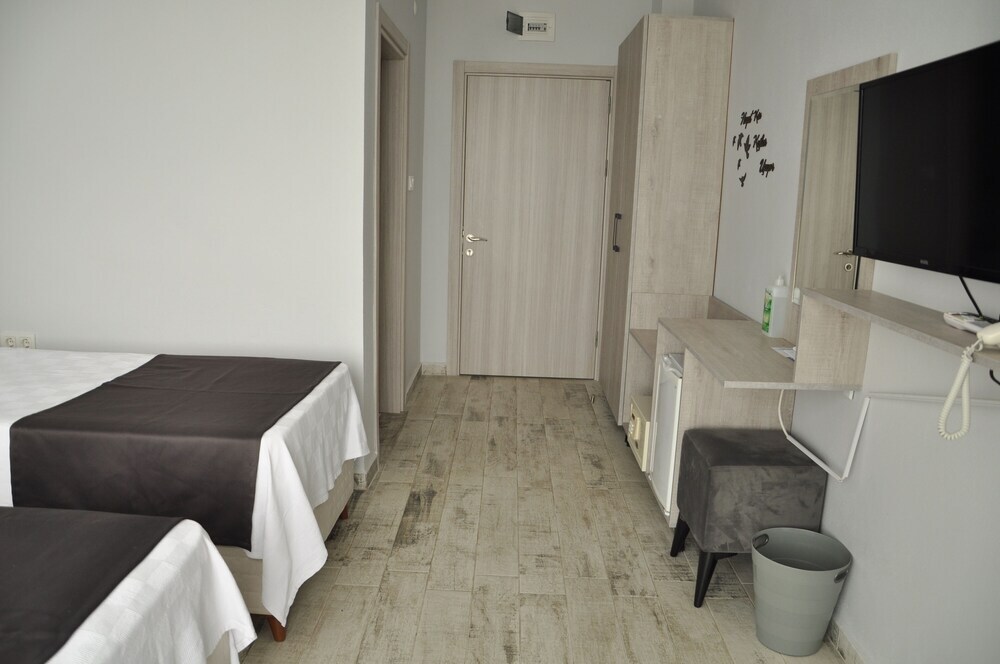 Микрорайон Яликой: Yaliköy Deni̇z Otel