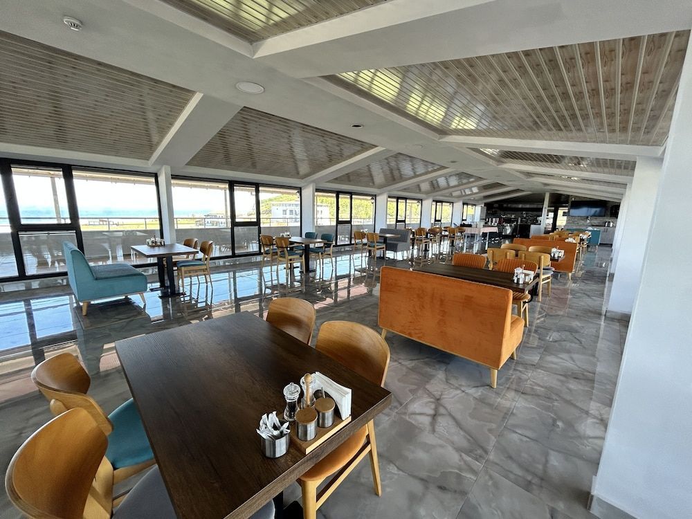 Микрорайон Яликой: Yaliköy Deni̇z Otel