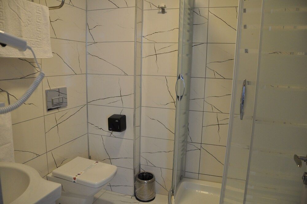 Микрорайон Яликой: Yaliköy Deni̇z Otel
