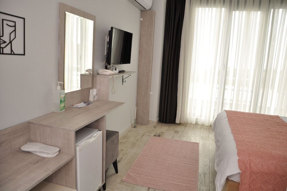 Микрорайон Яликой: Yaliköy Deni̇z Otel