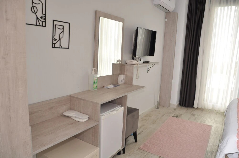 Микрорайон Яликой: Yaliköy Deni̇z Otel