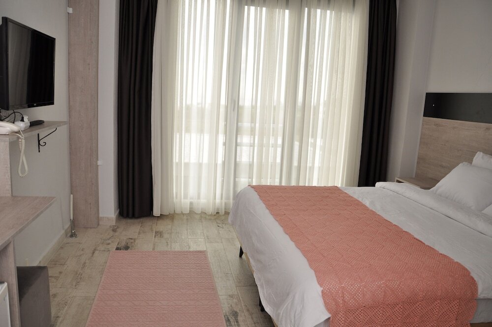 Микрорайон Яликой: Yaliköy Deni̇z Otel