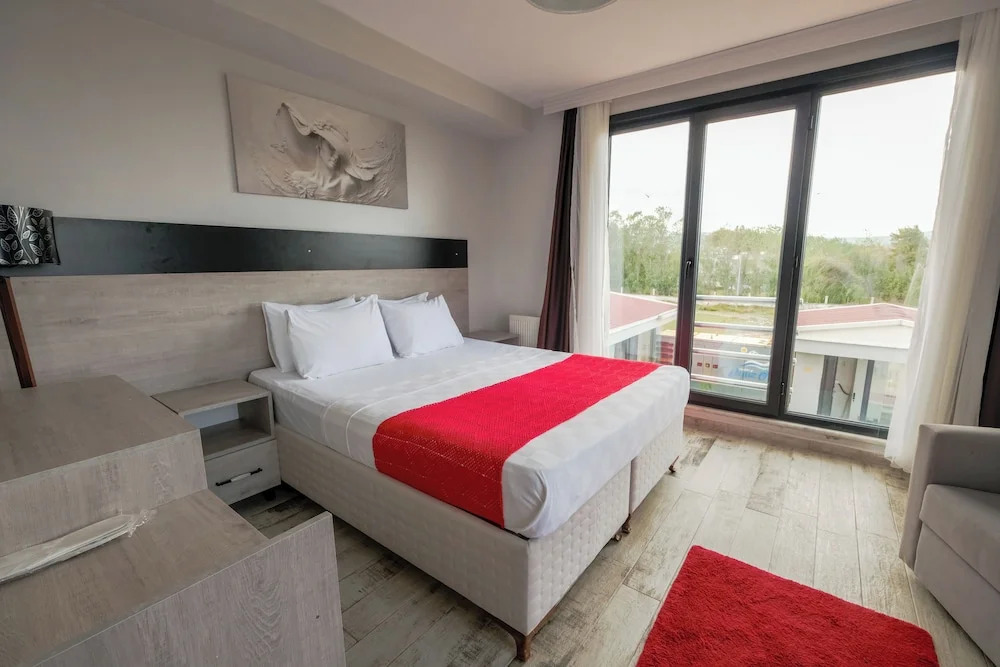 Микрорайон Яликой: Yaliköy Deni̇z Otel