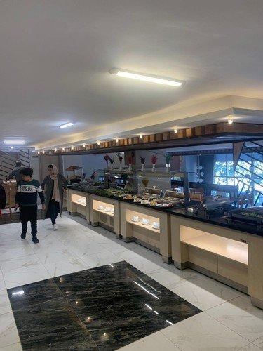 Ван: The Nill’s Hotel
