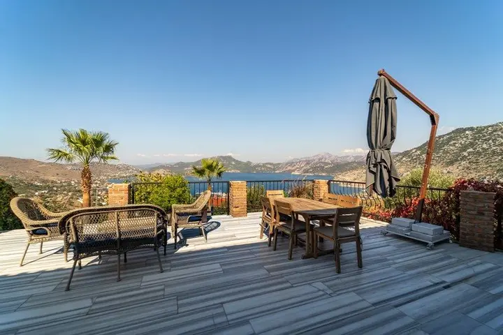 Орхание: Massi Villa