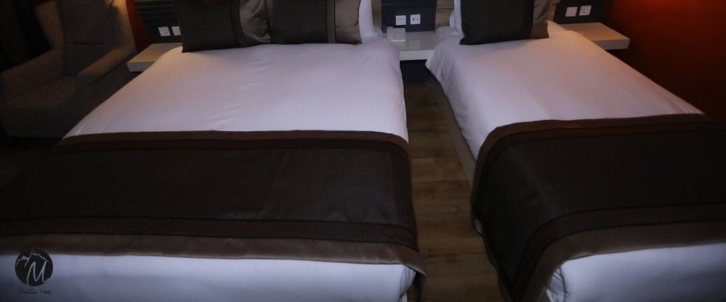 Ван: Montana Hotel