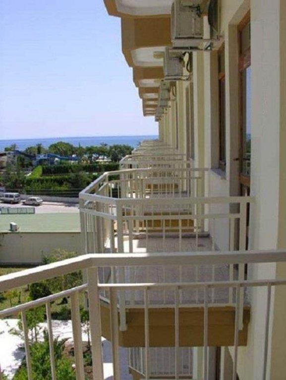 Бельдиби: Adress Beach Hotel