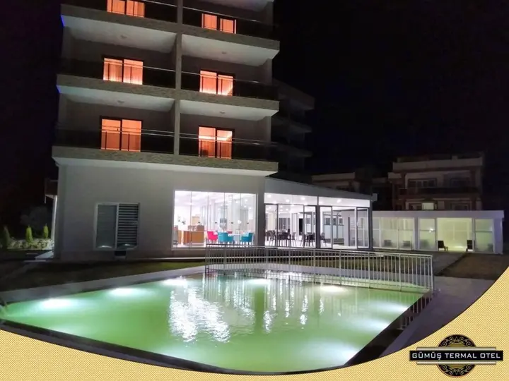Гюзельчамлы: Gumus Termal Hotel Kusadasi