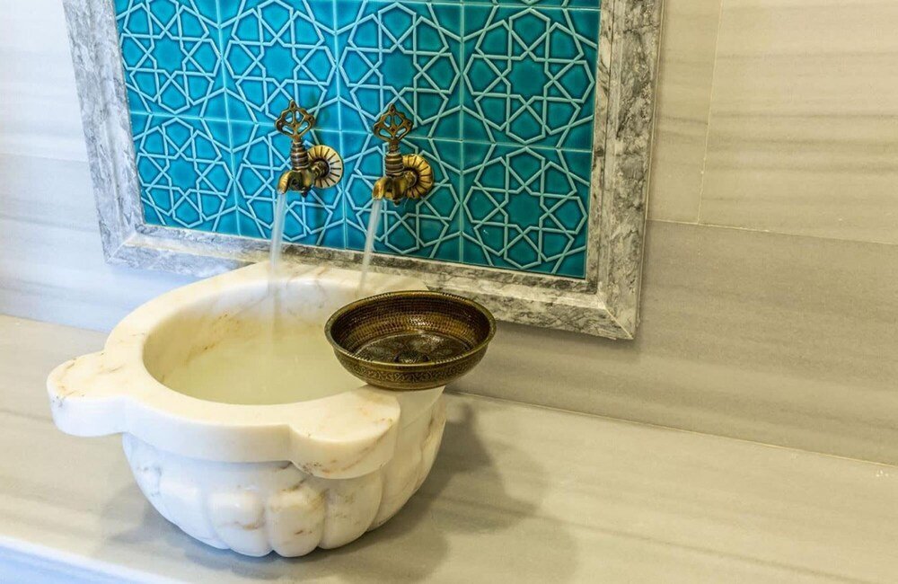 Увезпинар: Magnificient Stone House With Private Pool and Jacuzzi in Iznik Bursa