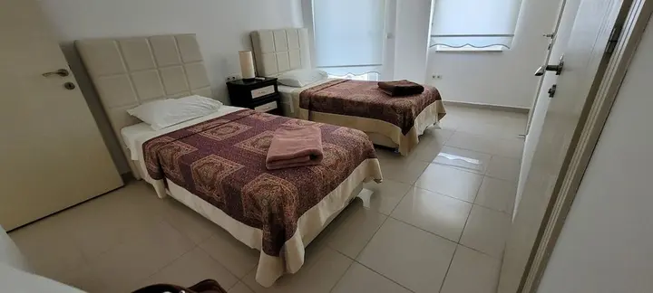 Дальян: Immaculate 4-bed Villa With Large Garden and Pool