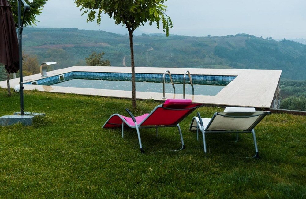 Увезпинар: Charming Stone House With Private Pool and Nature View in Iznik Bursa