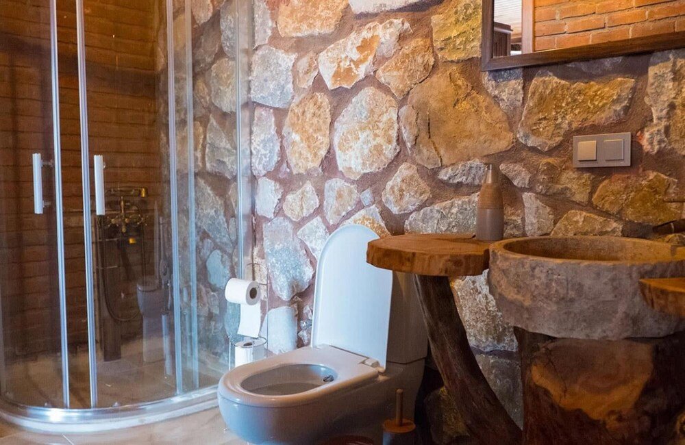 Увезпинар: Charming Stone House With Private Pool and Nature View in Iznik Bursa