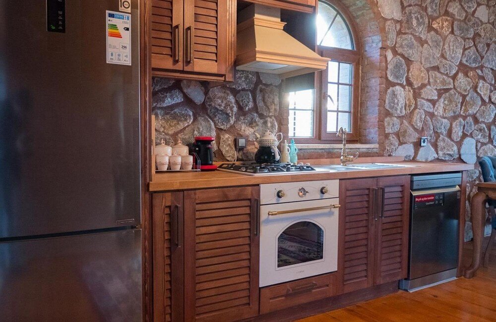 Charming Stone House With Private Pool and Nature View in Iznik Bursa — фото 5