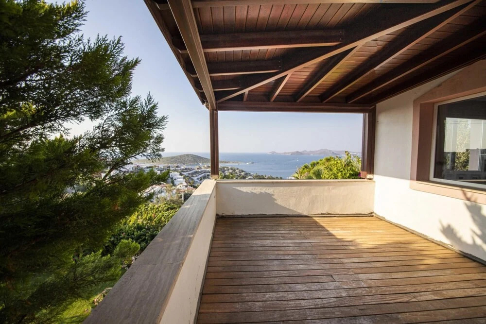Коюнбаба: House With Amazing Sea View and Pool in Gumusluk