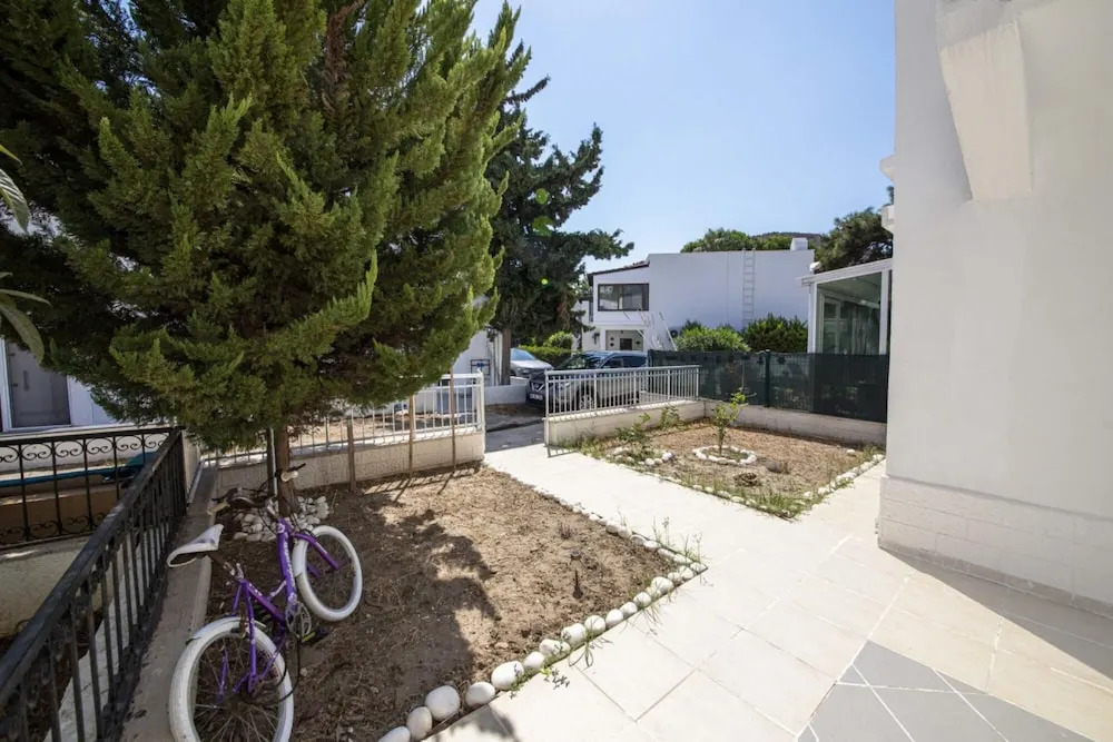 Бодрум: Peaceful Flat With 3 Private Beaches in Bodrum