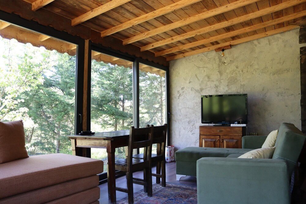 Сайл: House With Backyard and Winter Garden in Agva