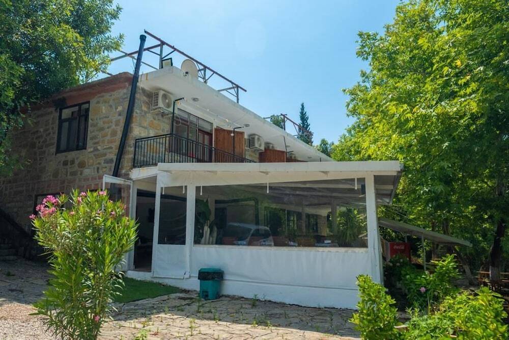 Манавгат: Ozgur Family House