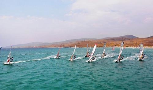 Зейтинликой: Gokceada Surf Egitim Merkezi