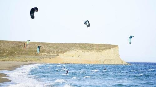 Зейтинликой: Gokceada Surf Egitim Merkezi