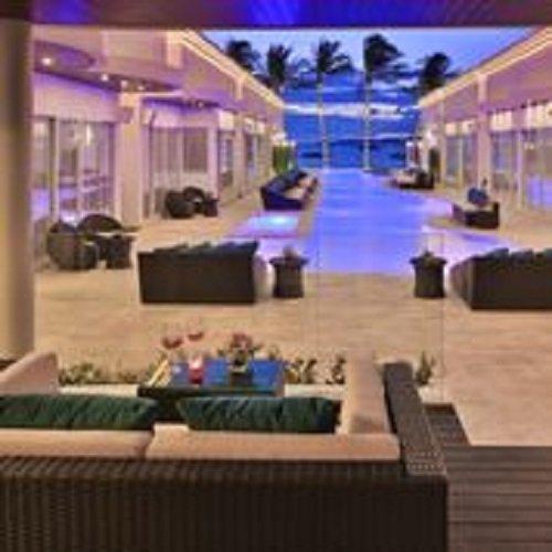 Отель The Privilege Ezra Beach Club — фото 3