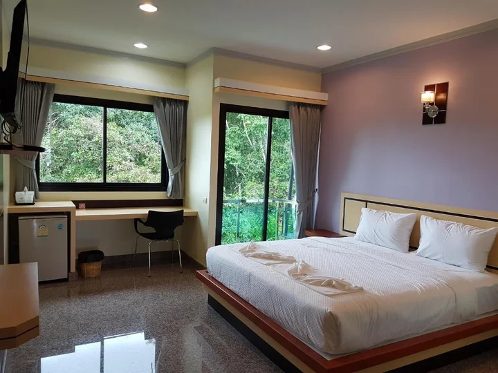 Лансака: Smile Resort Thungsong